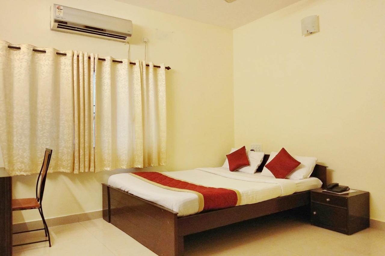 Super Oyo Capital O Premium Hotel Victoria Heights Near Sri Someshwara Swami Temple Bengalúr Exteriér fotografie