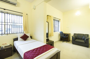 Super Oyo Capital O Premium Hotel Victoria Heights Near Sri Someshwara Swami Temple Bengalúr Exteriér fotografie